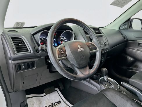 Used 2015 Mitsubishi Outlander Sport ES image 9