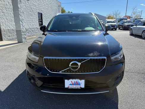 Used 2021 Volvo XC40 T5 Momentum image 35