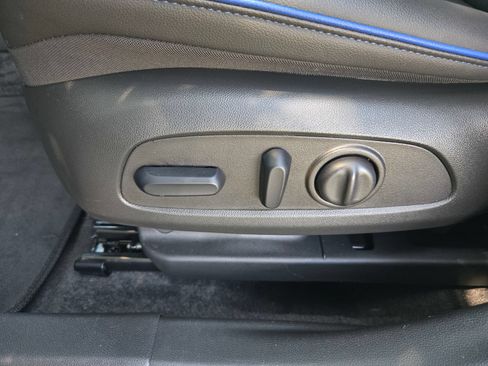 Used 2025 Buick Envista Sport Touring w/ Convenience I Package FWD image 24