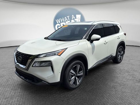 Used 2023 Nissan Rogue SL w/ SL Premium Package image 8