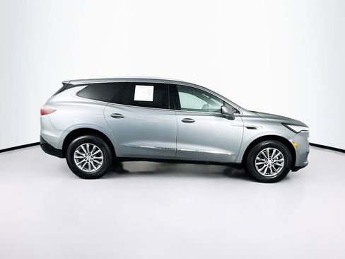 Used 2024 Buick Enclave Premium image 11