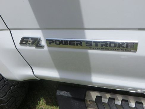 Used 2018 Ford F250 XLT AWD/4WD image 12