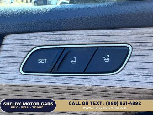 Used 2021 Hyundai Palisade Limited image 11