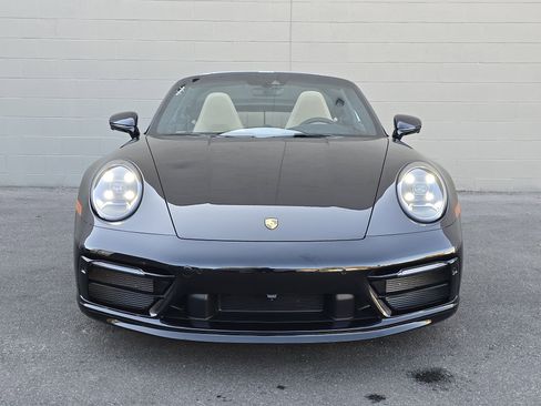 Certified 2024 Porsche 911 Targa 4S image 6