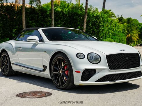 Used 2020 Bentley Continental GT V8 First Edition image 22