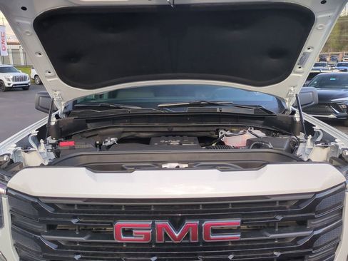 New 2026 GMC Sierra 1500 Elevation image 17