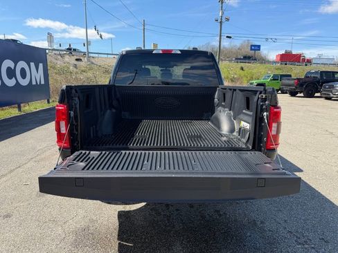Used 2022 Ford F150 XLT image 32