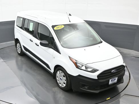 Used 2022 Ford Transit Connect XL image 31