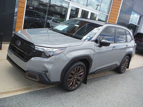 Used 2025 Subaru Forester Sport AWD/4WD image 1