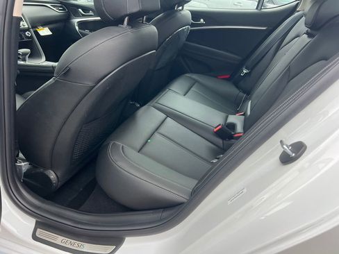 New 2026 Genesis G70 2.5T image 20