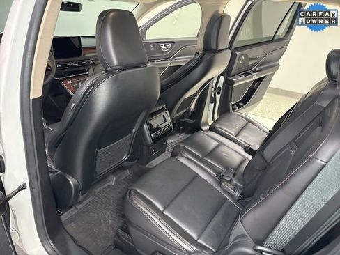 Used 2021 Lincoln Aviator Reserve w/ Elements Package Plus image 25