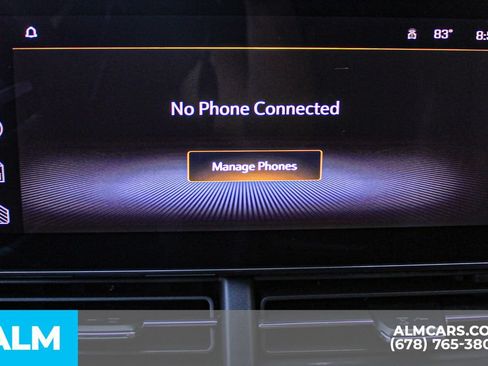 Used 2025 Chevrolet Trax LT FWD image 35