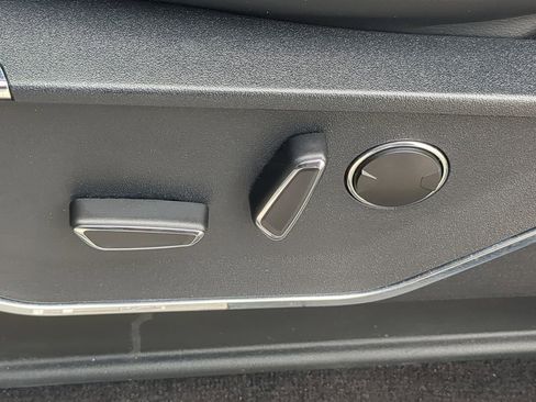 Used 2022 Ford F150 Platinum w/ Equipment Group 701A High image 20