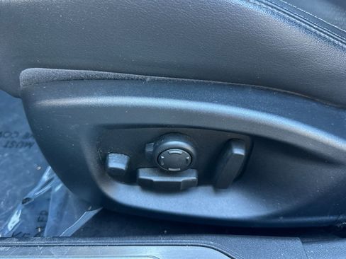 Used 2017 Jaguar XE First Edition image 14