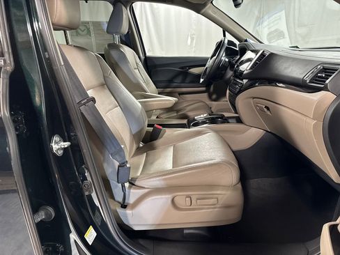 Used 2016 Honda Pilot Elite image 31