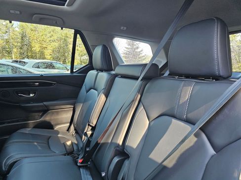 Used 2023 Honda Pilot Touring image 20