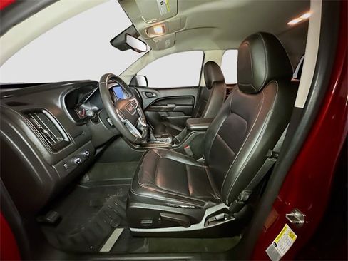 Used 2015 GMC Canyon SLT w/ Driver Alert Package image 17