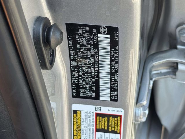 Used 2019 Toyota Avalon Limited FWD image 27