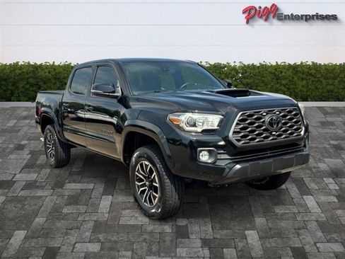 Used 2021 Toyota Tacoma TRD Sport AWD/4WD image 7