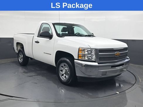 Used 2013 Chevrolet Silverado 1500 W/T w/ LS Package RWD image 2