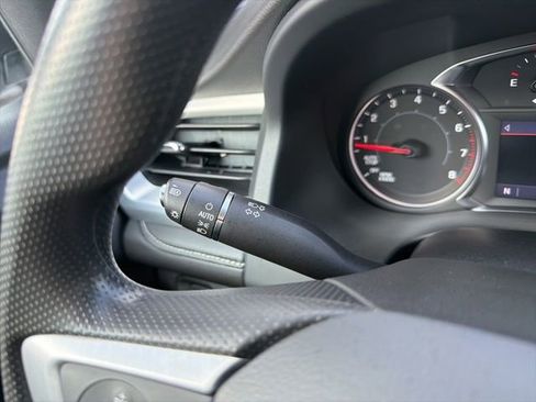 Used 2023 GMC Acadia SLE w/ Driver Convenience Package image 39