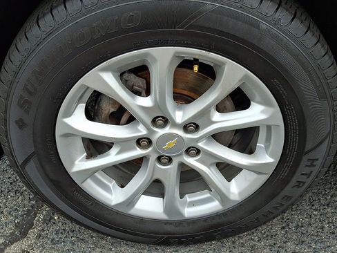 Certified 2018 Chevrolet Equinox LT FWD image 8