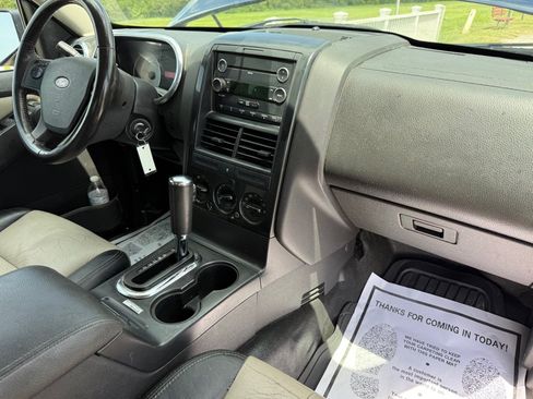 Used 2008 Ford Explorer Sport Trac Limited RWD image 13