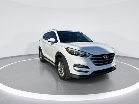 Used 2018 Hyundai Tucson SEL image 2