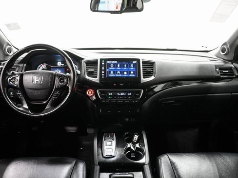 Used 2016 Honda Pilot Touring image 13