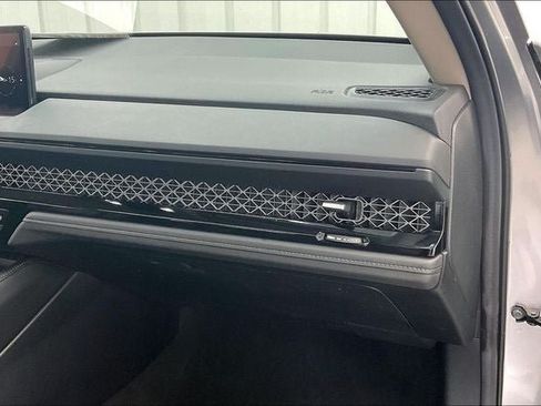 Used 2024 Honda Accord Touring image 18