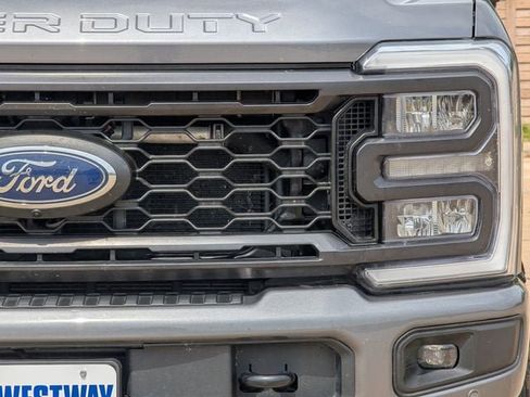 Used 2024 Ford F250 Lariat w/ Lariat Ultimate Package image 8