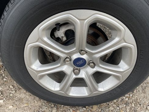 Used 2021 Ford EcoSport SE image 9