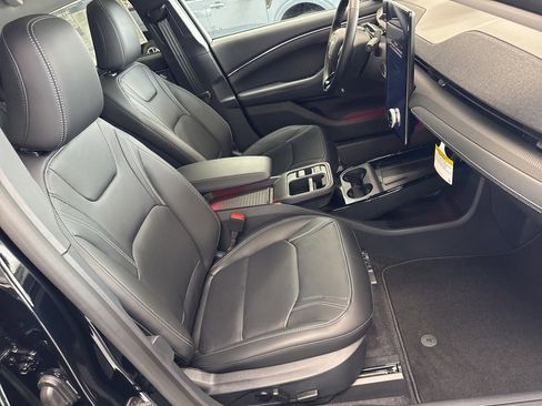 New 2025 Ford Mustang Mach-E Premium image 11