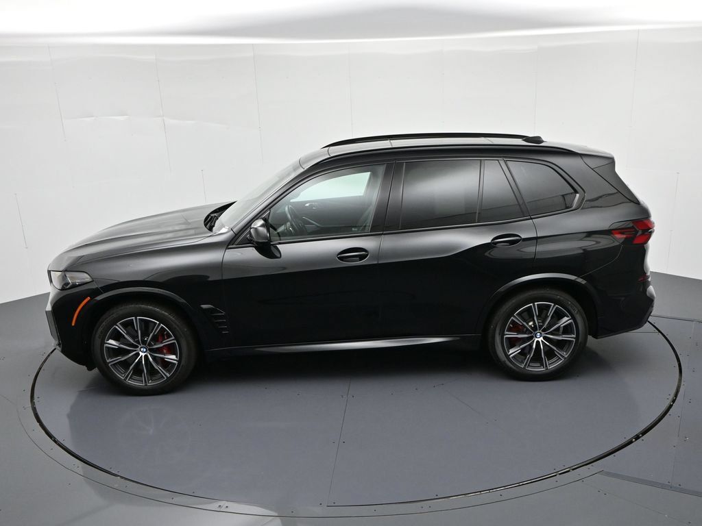 Used 2024 BMW X5 M60i AWD/4WD image 21