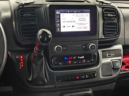 Used 2023 RAM ProMaster 2500 FWD image 6