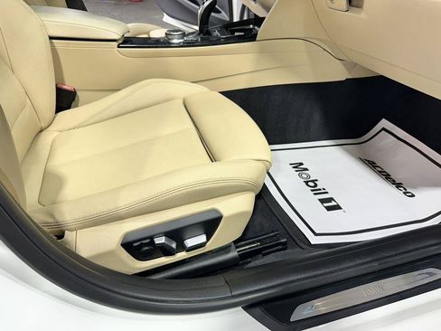 Used 2017 BMW 330i Sedan RWD image 44
