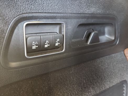 Used 2024 Mercedes-Benz GLS 450 4MATIC image 31