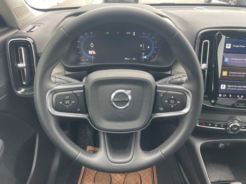 Certified 2024 Volvo XC40 B5 Core image 25