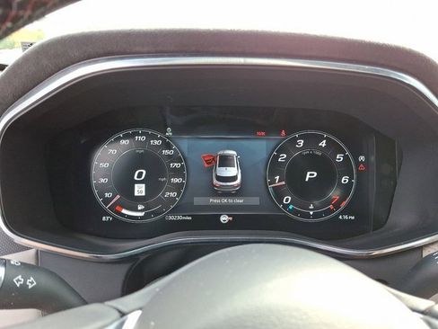 Used 2021 Jaguar F-PACE SVR image 27