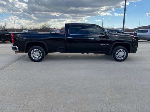 Used 2020 Chevrolet Silverado 3500 LTZ w/ LTZ Premium Package image 7