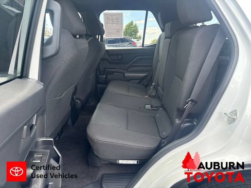 Certified 2025 Toyota 4Runner SR5 AWD/4WD image 18