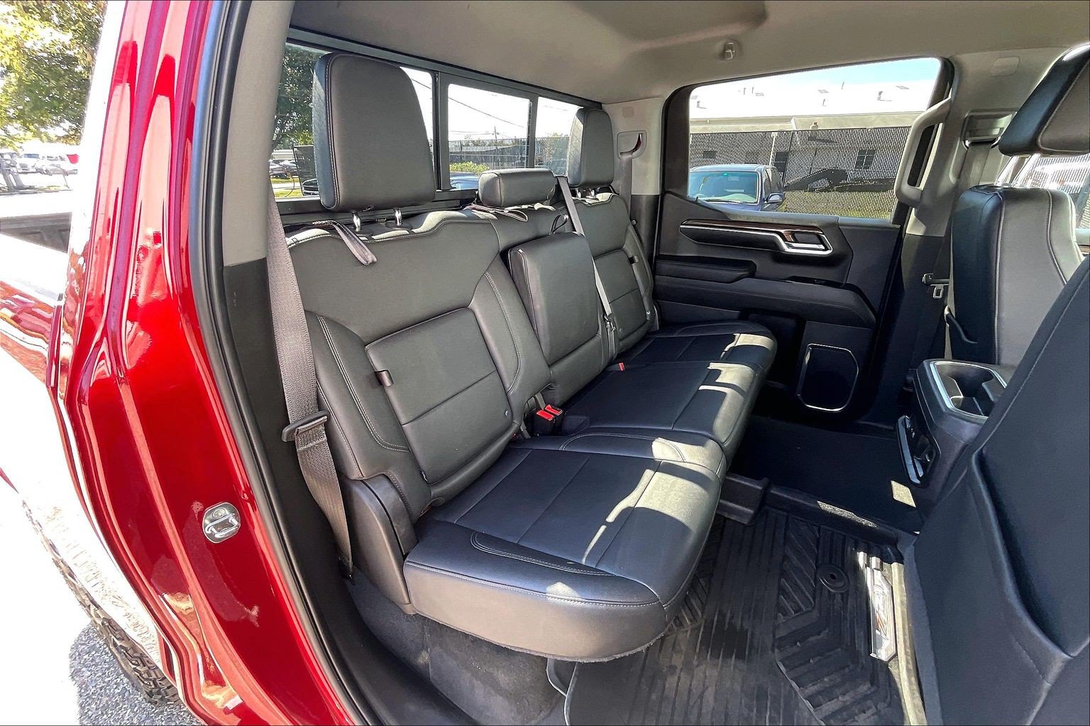 Used 2022 Chevrolet Silverado 1500 LT Trail Boss w/ Convenience Package II AWD/4WD image 31