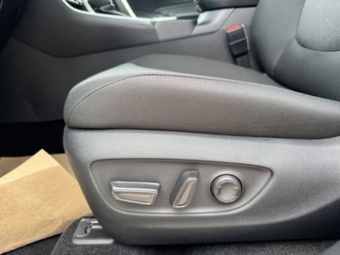 New 2025 Toyota RAV4 XLE image 12