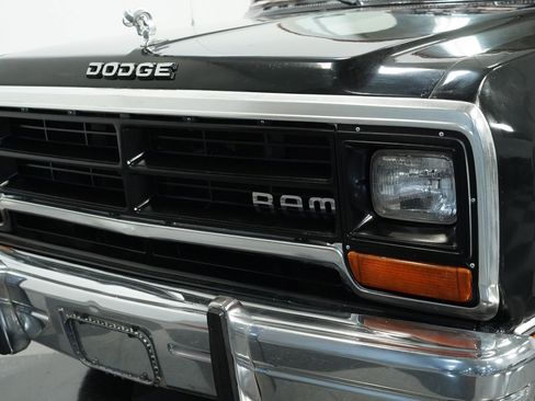 Used 1988 Dodge Ramcharger 2WD image 18