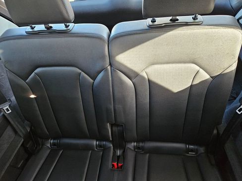 Used 2019 Audi Q7 3.0T Premium Plus w/ Premium Plus Package image 16