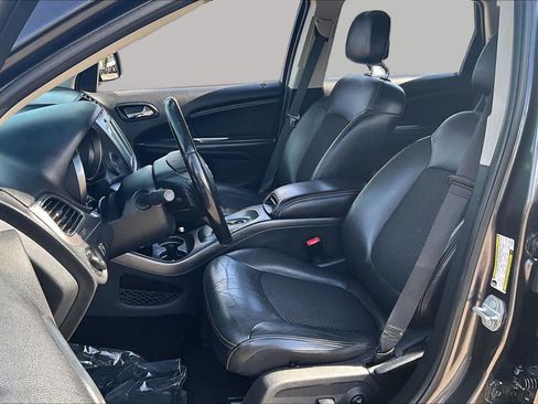 Used 2020 Dodge Journey Crossroad FWD image 7