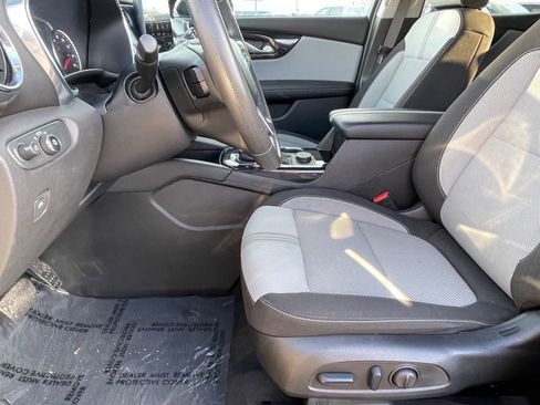 Used 2023 Chevrolet Blazer LT image 21