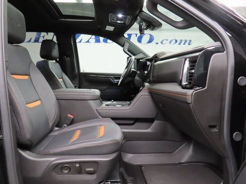 Used 2025 GMC Sierra 3500 AT4 image 34