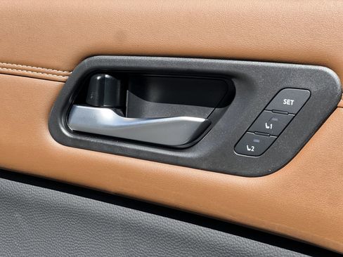 New 2026 Nissan Pathfinder Platinum image 14