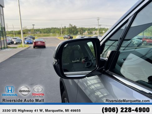 Used 2017 Honda Pilot Elite image 5